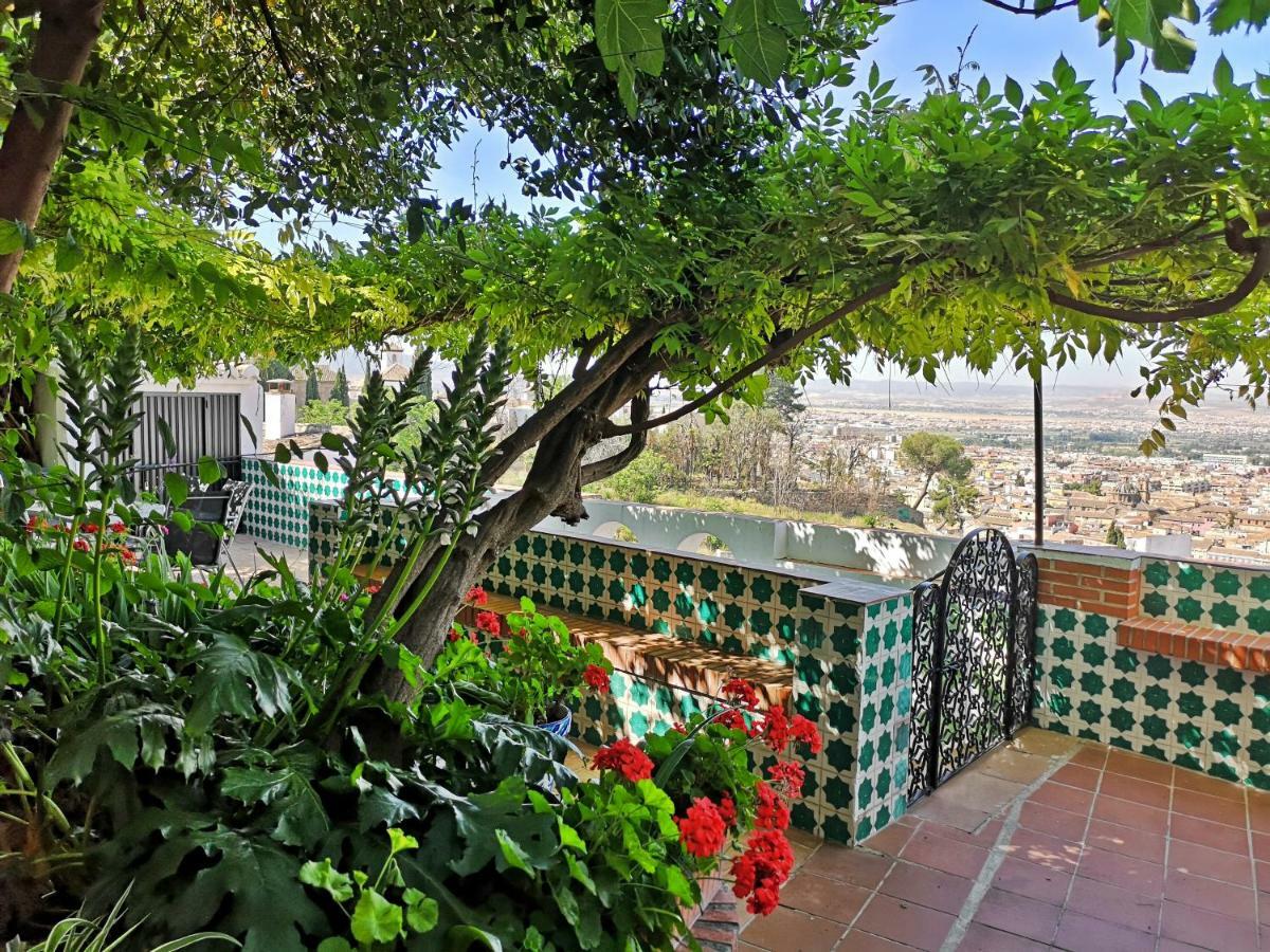 グラナダ Casa Jardin Alhambraヴィラ エクステリア 写真